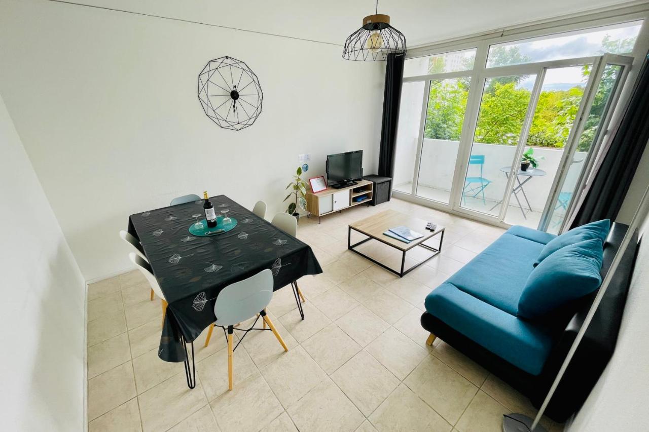 Luminous Apartment With Parking Near The City Center Сенон Экстерьер фото