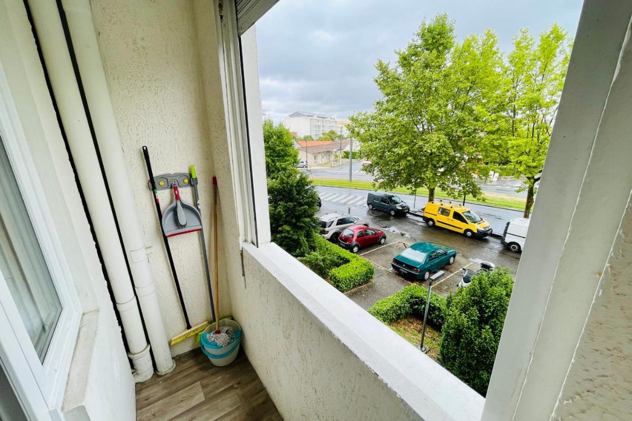 Luminous Apartment With Parking Near The City Center Сенон Экстерьер фото